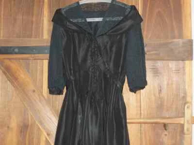 Robe noir Taille 38  fait a la main déguisement halloween féte sorcière - Photo 1/4