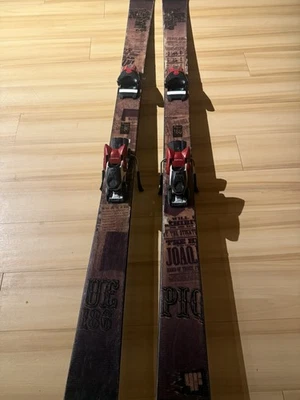 Esquís Wild Bill Freestyle 4 ftnt 186 cm Foto 1 de 4