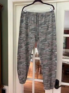 EUC Pixie Lane Pixielane grau Camouflage Sterne am Bein Leggings XL - Bild 1 von 5