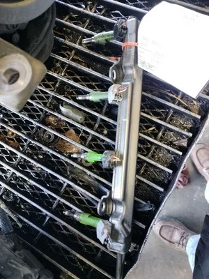 FUEL INJECTORS SET 2320939175 2013-2018 LEXUS ES300H Foto 1 de 4