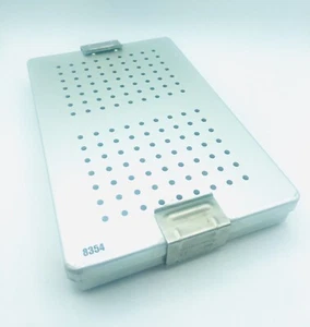 Nichrominiox Sterilcontainer Norm Tray Container 285x190mm komplett GEPFLEGT - Bild 1 von 9