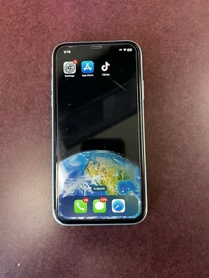 Iphone 11 - Image 1 of 4