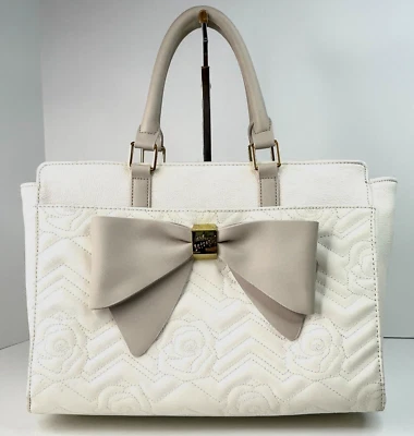 Bolso de Mano Betsey Johnson XoX Bolso Grande para Laptop Blanco Arco Grande Primavera Niña Jefe Foto 1 de 4