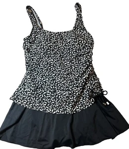 Maxine Of Hollywood Size 12 Black White Swimdress One Piece Soft Cups Swimsuit - Picture 1 of 6