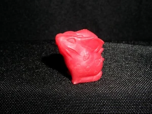 Nidoran Nintendo Pokemon Rubber Eraser Keshi Figure Red - Picture 1 of 2
