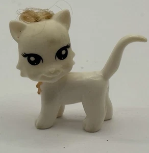Polly Pocket Pets weiße Katze mit Haaren - Bild 1 von 4