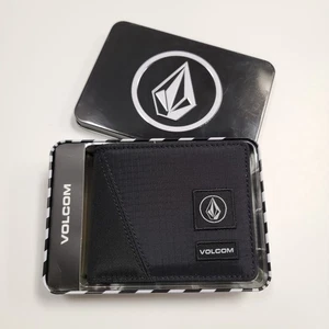 MENS VOLCOM BLACK BIFOLD WALLET WITH TIN GIFT BOX - Picture 1 of 5