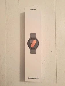 Samsung Galaxy Watch 7 40mm Green, Bluetooth, Wi-Fi, GPS, SM-L300 - Picture 1 of 4