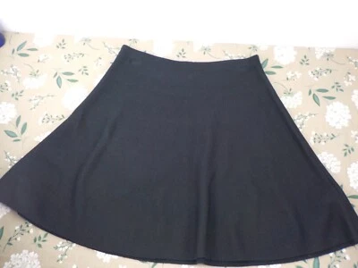 Tahari Black Knit Wool Skirt Size Small - Image 1 of 4