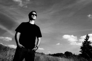 John Askew Live Hard Trance & Progressive DJ-Sets Compilation (2004 - 2024) - Foto 1 di 8