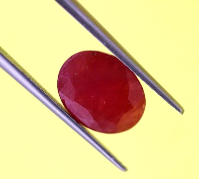 Kenya Earth Mined 10X8MM Natural Loose Ruby Oval Cut Gemstone 4.94 Ct Untreated - Image 1 of 4