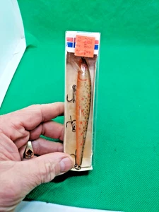 REBEL, BRAUNFORELLENKÖDER IM PAKET. - Bild 1 von 3