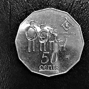 1994 Australia 50 Fifty Cents Elizabeth II Year of the Family Special Issue AU - Picture 1 of 2