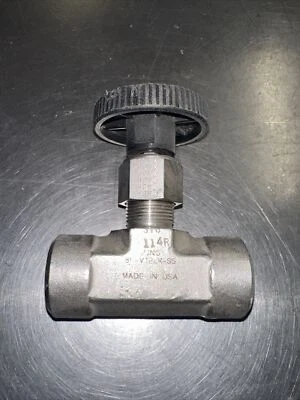Válvula de aguja manual de acero inoxidable Parker 8F-V12LK-SS 1/2 pulgada Npt VÁLVULAS SWAGELOK Foto 1 de 3
