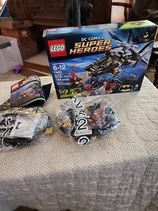 LEGO DC Comics Super Heroes Batman: Man-Bat Attack (76011) RETROD Caja Abierta - Imagen 1 de 3