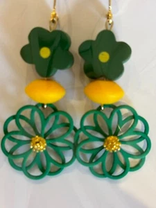 Grüne und goldene Blume Perlen Ohrhänger, NEU mit kostenlosem Versand - Bild 1 von 6