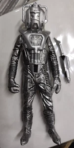 CYBERMAN SILVER NEMESIS DOCTOR WHO FIGURE 5.25" Character Options 7th Cybermen - Picture 1 of 2