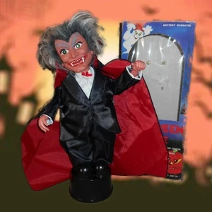 Vintage 1988 Dracula Vampire Halloween Figure Funny ToysSound & Lights Work - Picture 1 of 13