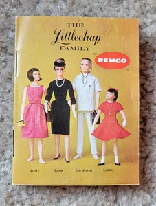Folleto de muñeca familiar Remco Littlechap (pequeño) buen estado usado - Imagen 1 de 6