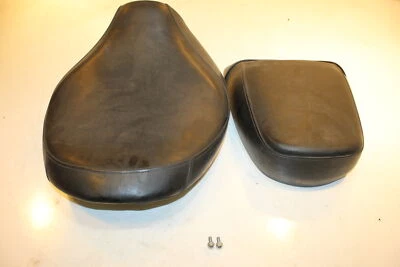 Par de asientos delanteros traseros Suzuki Boulevard M50 VZ800 2013 45100-39G31-48H Foto 1 de 4