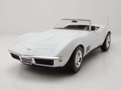 Chevrolet Corvette C3 Convertible 1969 Bianco Modellino 1:18 Norev - Immagine 1 di 4