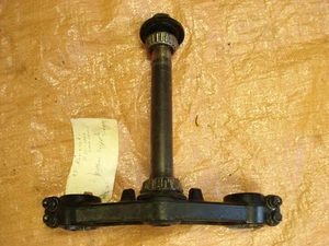 1995 Kawasaki ZG 1000 Concours Lower Triple Tree - Picture 1 of 1