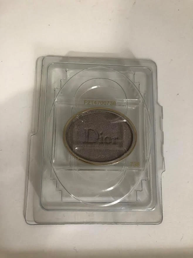 Sombra de ojos Christian Dior 1 color color color 738 Foto 1 de 1