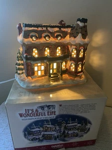 Enesco It's a Wonderful Life 320 Sycamore Leuchthaus Bedford Falls IB PW - Bild 1 von 11