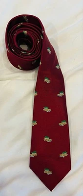 Men's J.Crew Burgundy Gold Christmas Car 100% Silk Tie One Size - Image 1 of 4