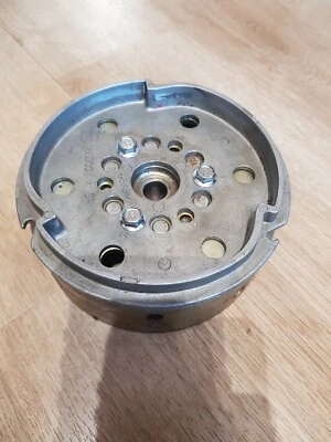 Yamaha Mariner 4hp 5hp (4M/6E0/6E3) flywheel outboard 2 stroke  - Image 1 of 2