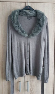 Damen Strickjacke mit abnehmbarem Fellbesatz von Alexon - Gr. L - graubraun - Bild 1 von 4
