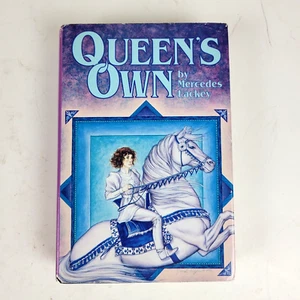Queen's Own by Mercedes Lackey (BCE, Guild) Hardcover, Valdemar 1-3, 1st Ed - Imagen 1 de 11