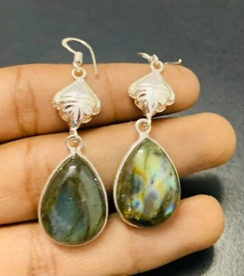 Labradorite Gemstone 925 Sterling Silver Handmade Earring Jewelry Gift For Love - Image 1 of 2