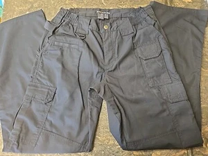 Women’s Navy Blue 5.11 Tactical Cargo Pants Work Size 8 Regular - Picture 1 of 6