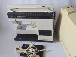Nähmaschine Privileg Superstar electronic 3000-– Ledergeeignet, Video, Japan - Bild 1 von 11