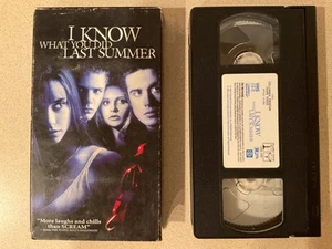 I Know What You Did Last Summer (VHS, 1998) Jennifer Love Hewitt - Picture 1 of 3