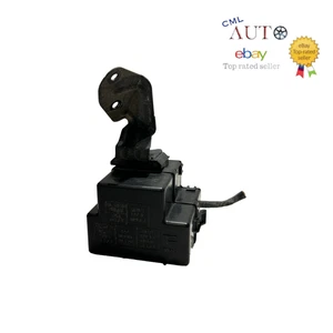 2009-2013 Infiniti G37 Convertible OEM underhood relay box 09 10 11 12 13 - Picture 1 of 6