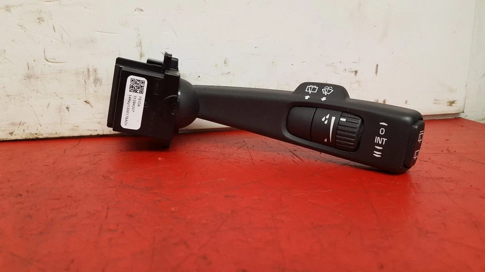2014 VOLVO V40 WIPER STEERING CLUMN SWITCH STALK 31394007 - Image 1 of 3