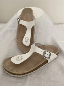 Ladies Toe Post Flip Flop White Holiday Sandals Shoes Faux Leather Adjustable - Picture 1 of 8
