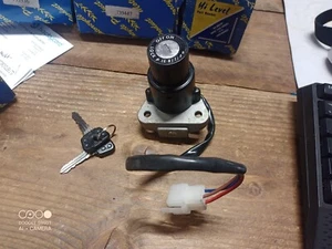 Ignition switch Yamaha XS Range 78-83 (3 wire) - Picture 1 of 2