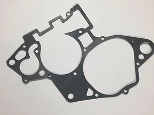 1996-2000 SUZUKI RM125 CRANKCASE CENTER GASKET 11481-36E10 RM 125 (MODEL W/X/Y)  - Picture 1 of 1
