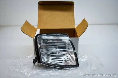 For 1995-1997 Toyota Avalon Park Corner Signal  Marker Light Driver Left - Image 1 of 3