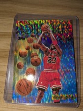 🔥1998 TOPPS SEASON’S BEST MICHAEL JORDAN BOMBARDIERS HOLO FOIL REFRACTOR SSP🔥