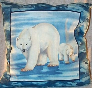 Almohada de decoración del hogar oso polar con cachorro sobre hielo 18" por 18 pulgadas azul blanca NUEVA - Imagen 1 de 1