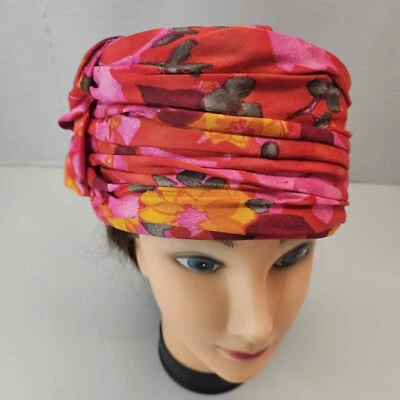 Sombrero Cloche Floral De Colección Para Mujer Hecho a Mano Por Kathleen Visick Rojo Rosa Cesta  Foto 1 de 4