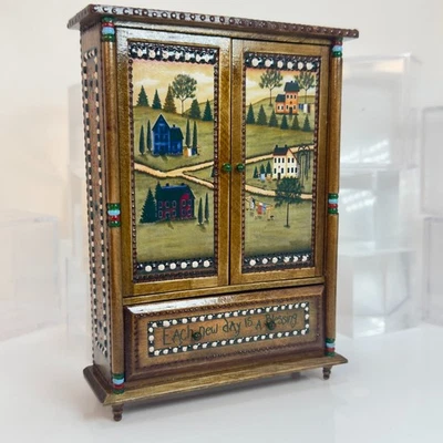 Armario primitivo miniatura pintado a mano para casa de muñecas artesanal escala 1:12 YN25 Foto 1 de 4