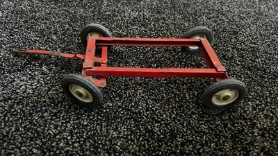 Vintage Tru-Scale Pressed Steel 1/16 White Rim Red 4-Wheel Farm Wagon Chassis - Image 1 of 3