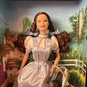 Barbie as Dorothy Doll Wizard Of Oz Doll Pink Label Box Mattel 2006 K8682 New - Picture 1 of 6