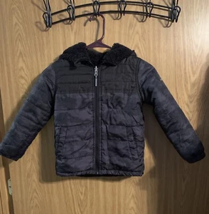 Swiss Alps Children’s Reversible Jacket Size 4-6 Black/Sherpa - Picture 1 of 5