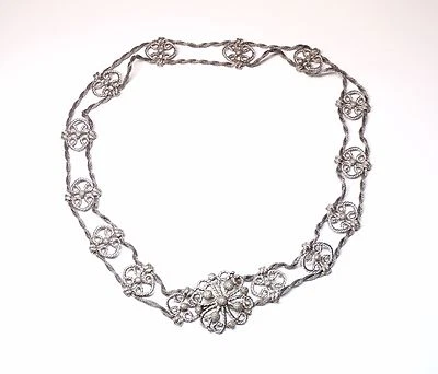 Cinturón De Colección KJL Kenneth J Lane Tono Plateado Malla y Medallón Cadena Eslabón Boho Chic Foto 1 de 4